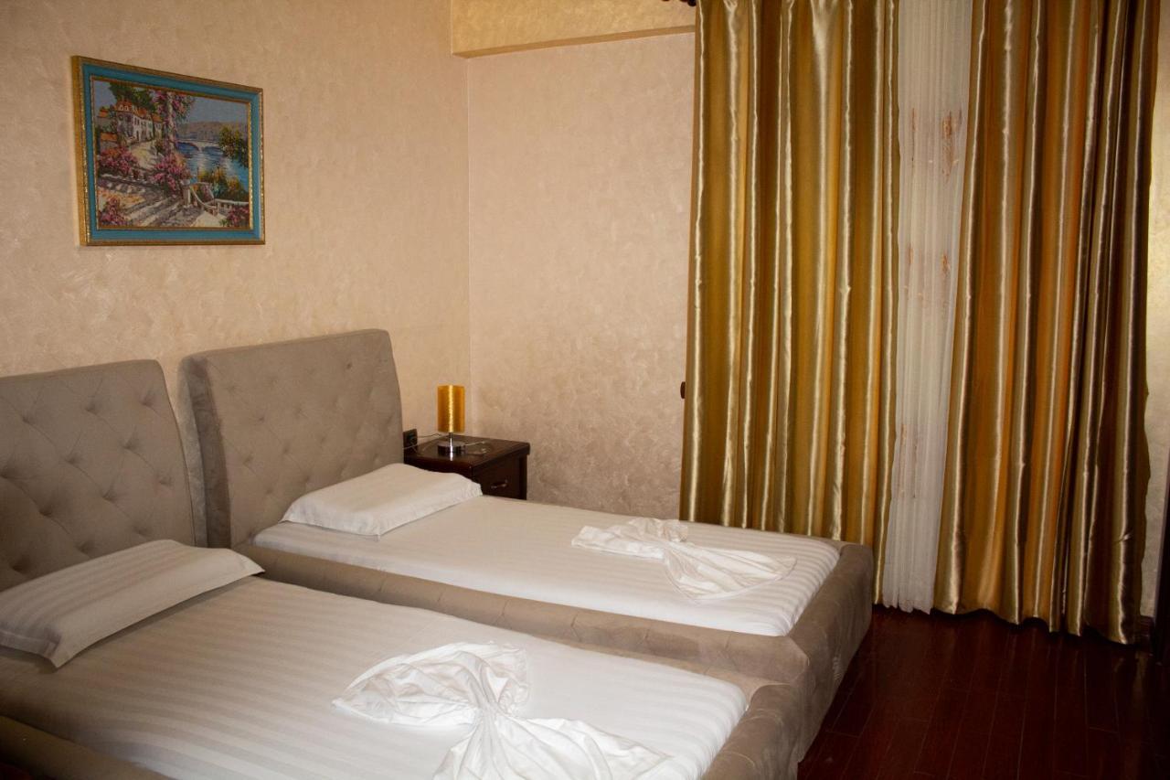 Europa Grand Hotel 4*