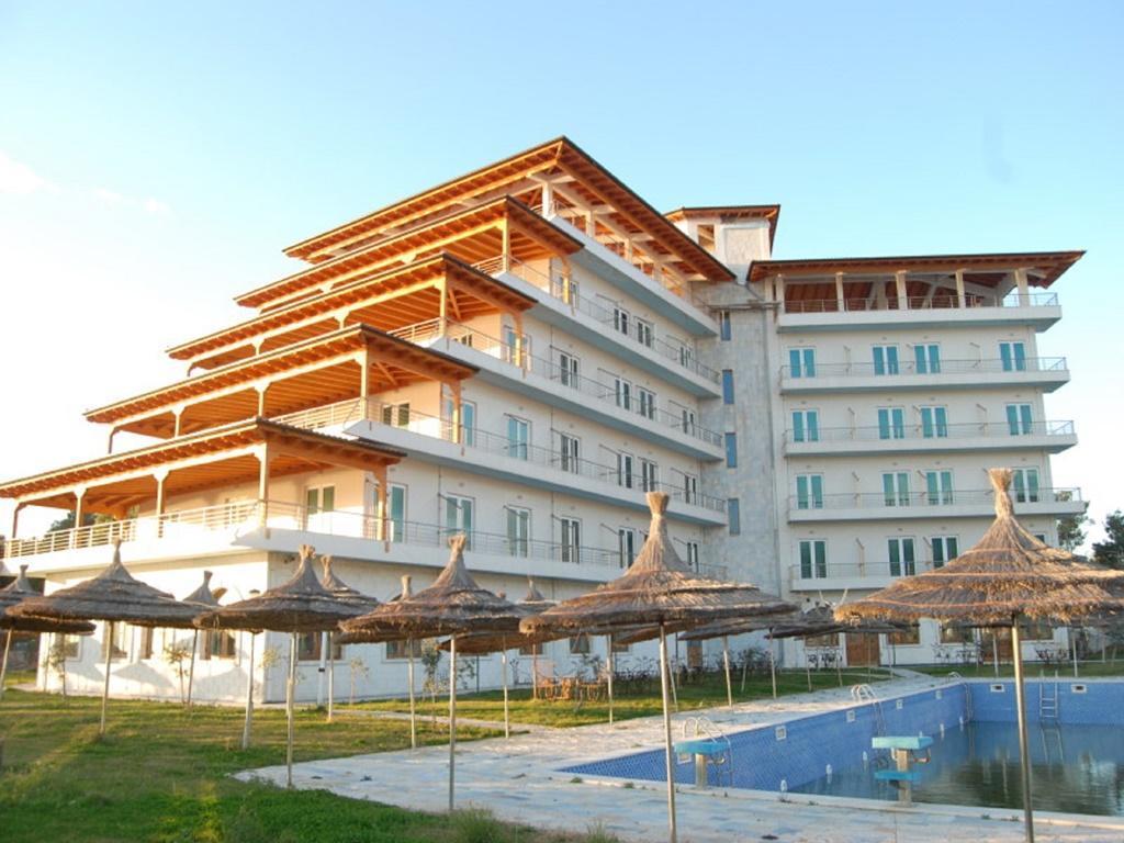 Europa Grand