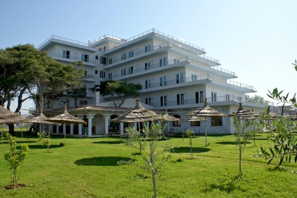 Europa Grand 4*